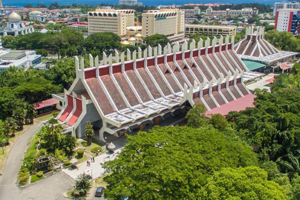Seapark Condotel Hotel Kota Kinabalu Ngoại thất bức ảnh