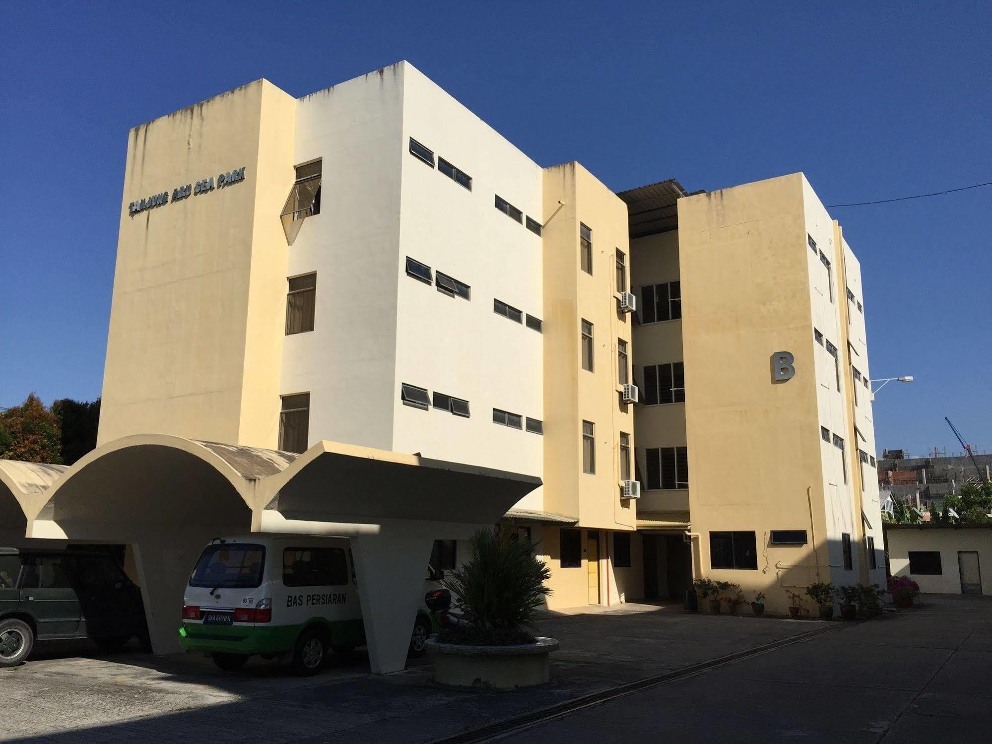 Seapark Condotel Hotel Kota Kinabalu Ngoại thất bức ảnh